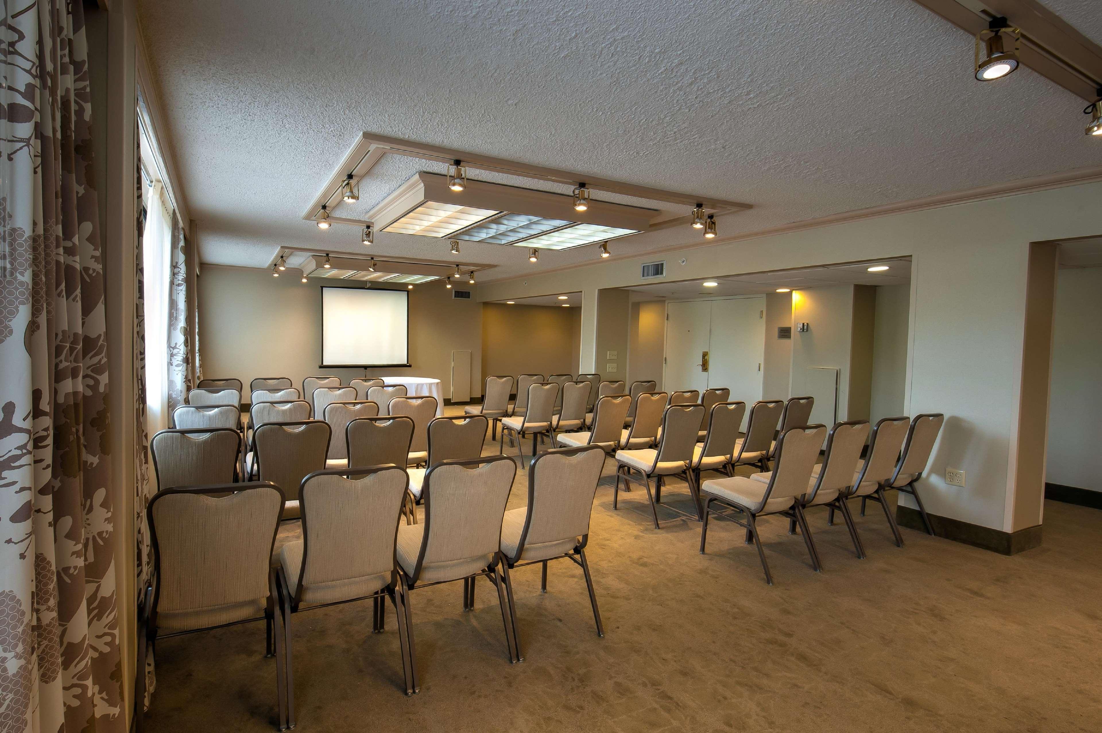 Doubletree By Hilton Baltimore North Pikesville Exterior photo