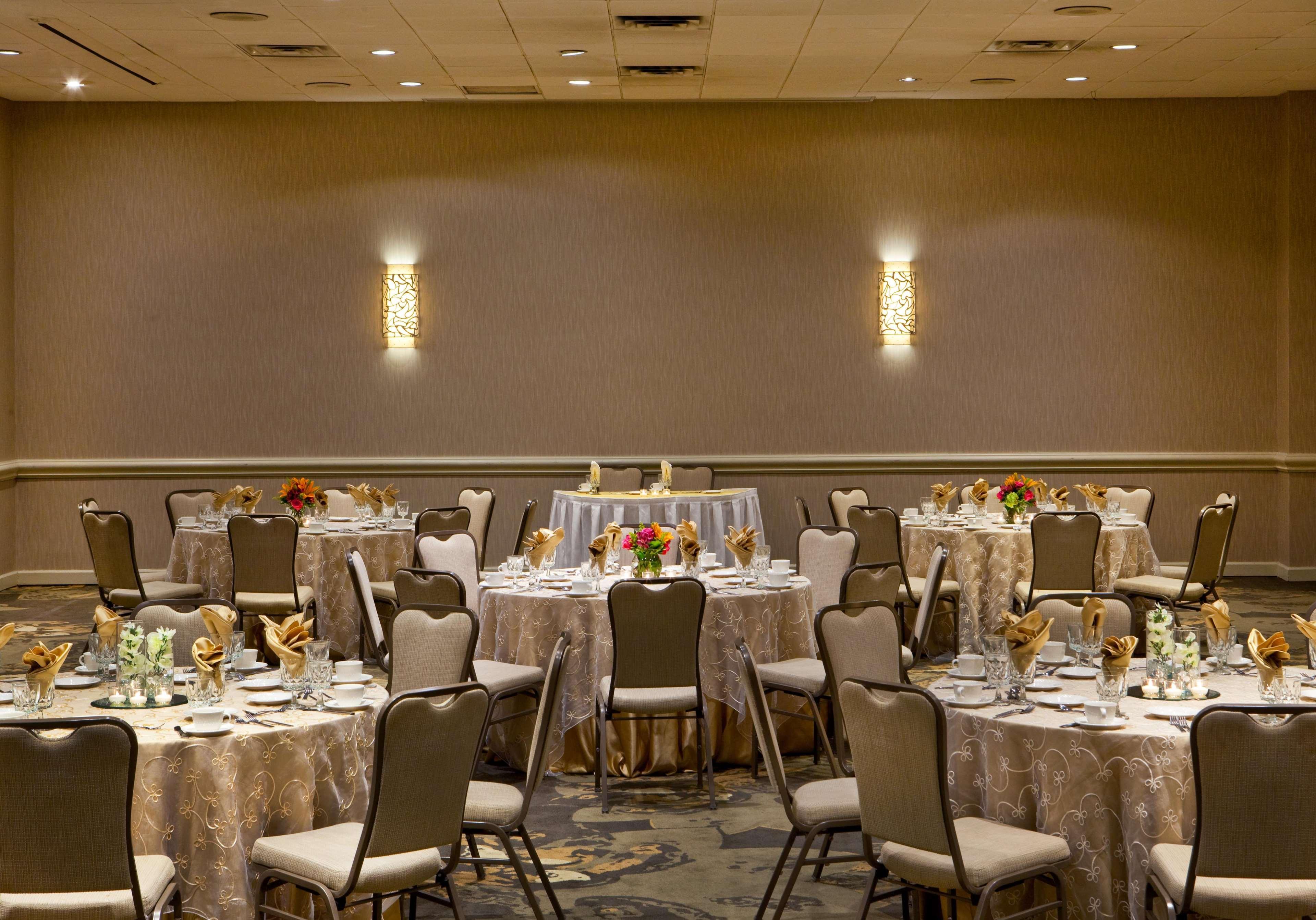 Doubletree By Hilton Baltimore North Pikesville Exterior photo