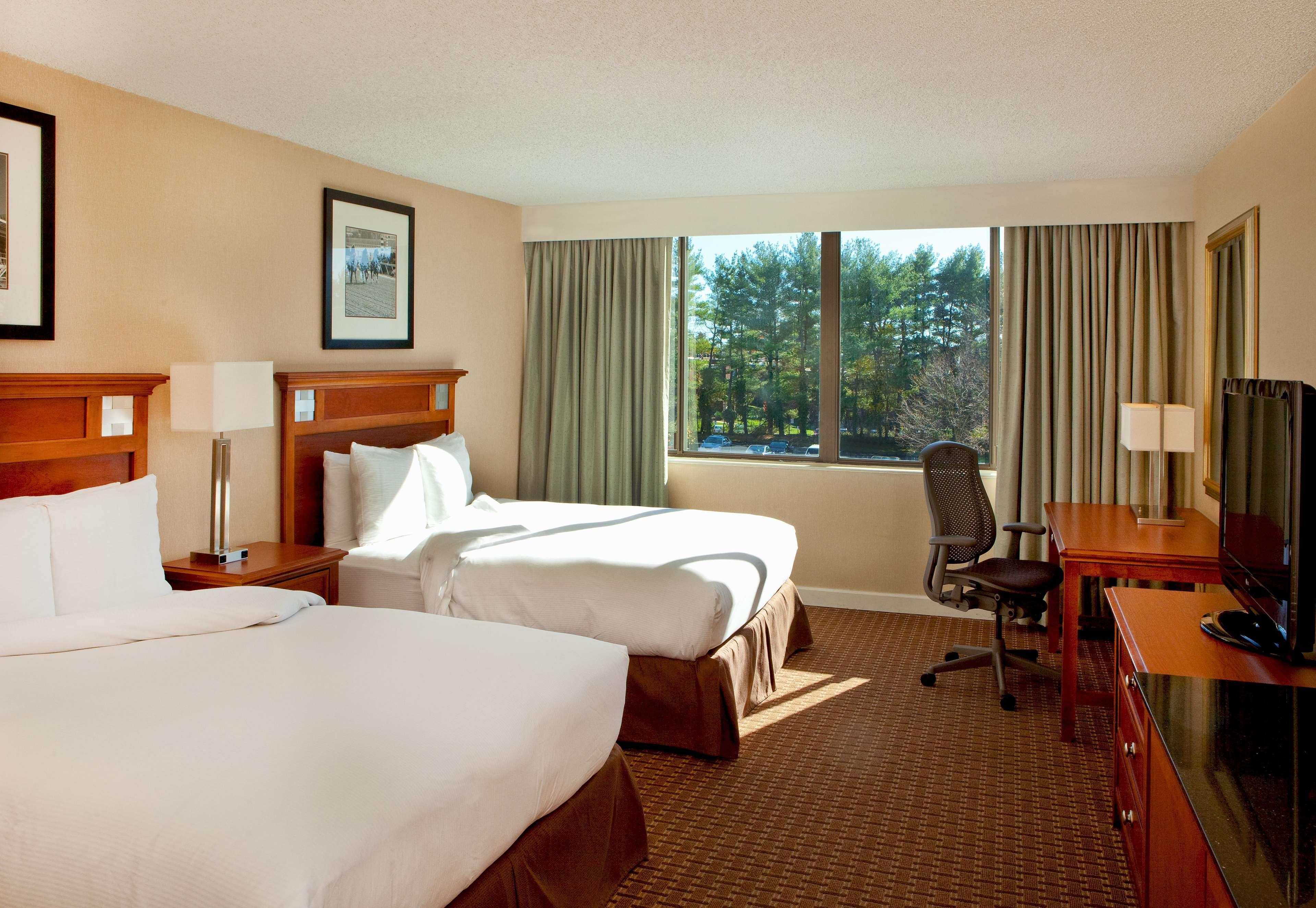 Doubletree By Hilton Baltimore North Pikesville Exterior photo