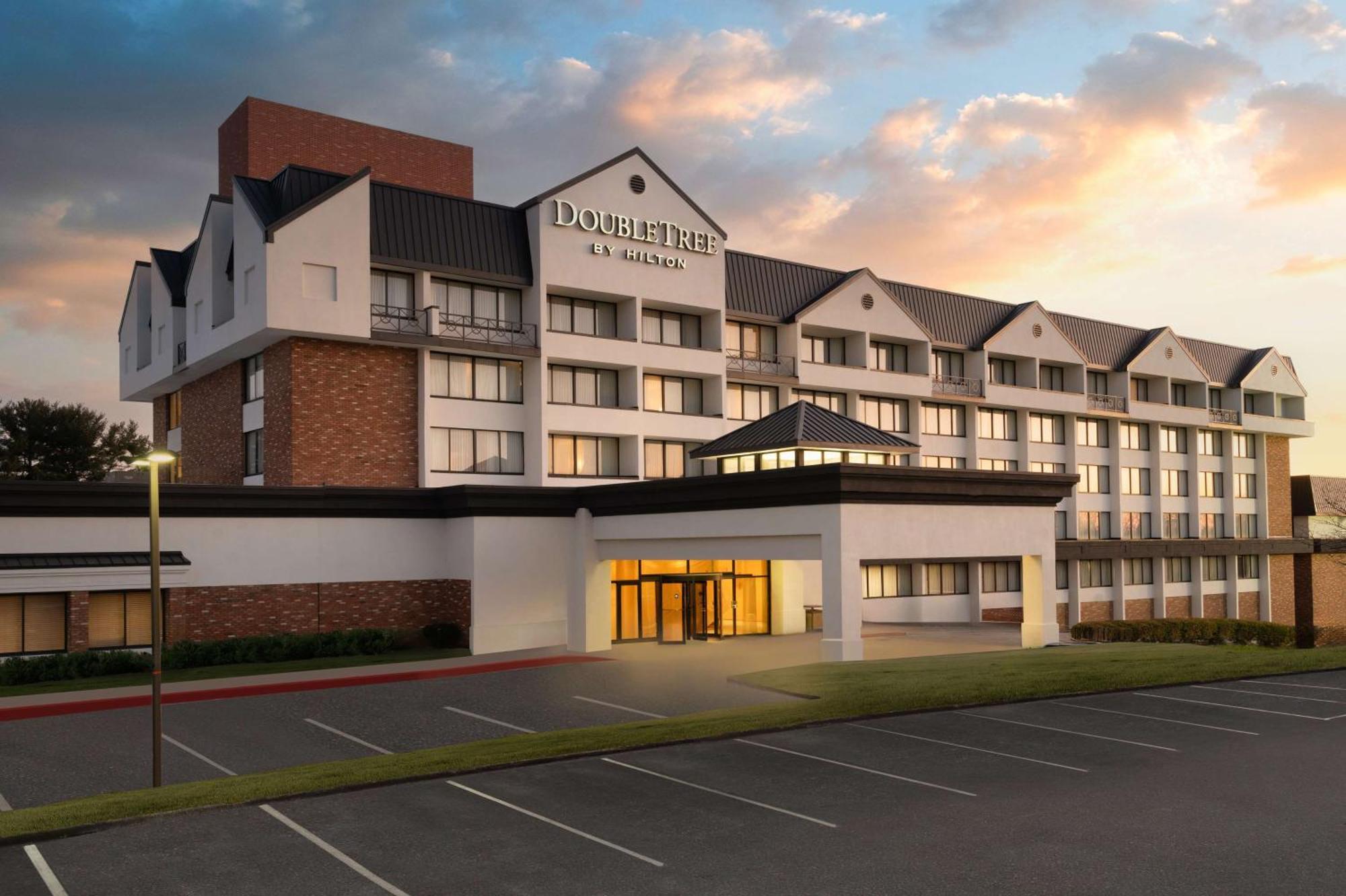 Doubletree By Hilton Baltimore North Pikesville Exterior photo